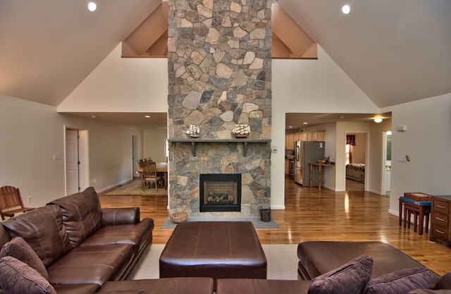 Family-friendly Modern Mountain Getaway with open floor plan and large deck