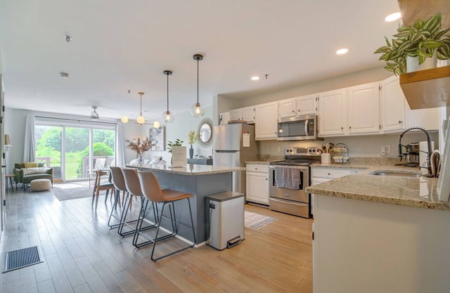 Family-friendly North Conway Home Near Skiing!