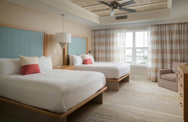 Family-Friendly 2BR Villa w/Water Views + Relaxing Vibes