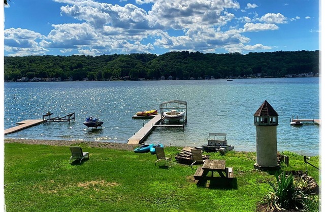 Family friendly waterfront property