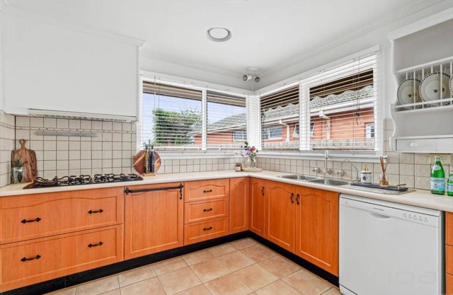 Family Home for 12 in Werribee