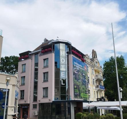 Family Hotel Opera - former City Mark hotel