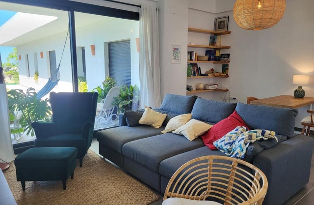 Family house with nice garden 10min from Sanlúcar