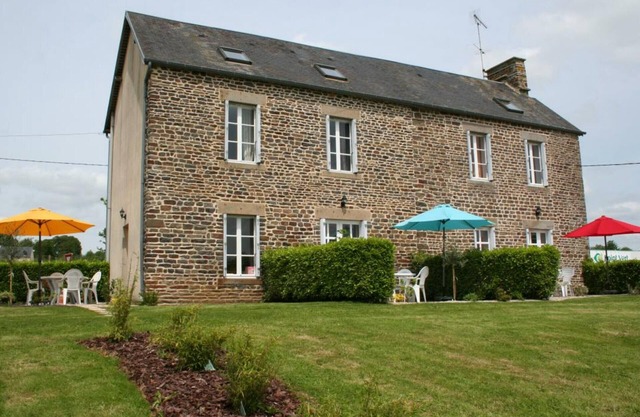 Family house in Brécey with garden and barbecue