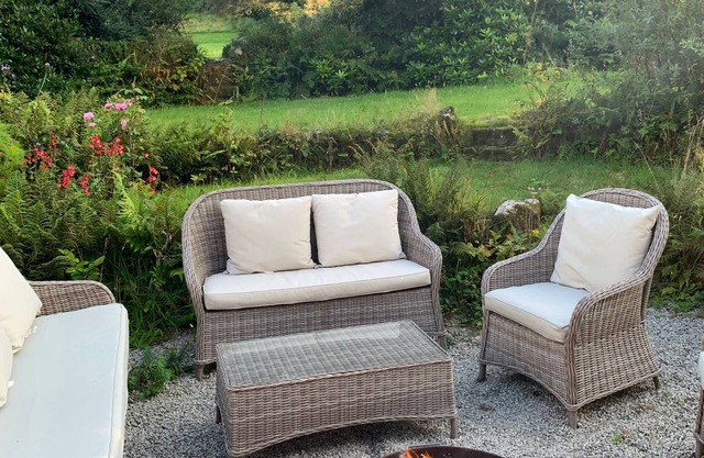 Family house in idyllic rural location, close to St Ives and stunning beaches.