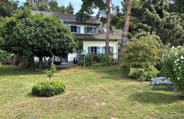 Family vacation with large garden, sauna, fireplace and WLAN