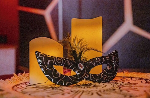 Fancy an intimate and secret night near Paris?