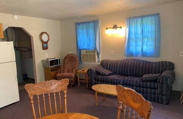 Fantastic Fishing in City of Gasconade, MO, cozy relaxing cabin ready for you!