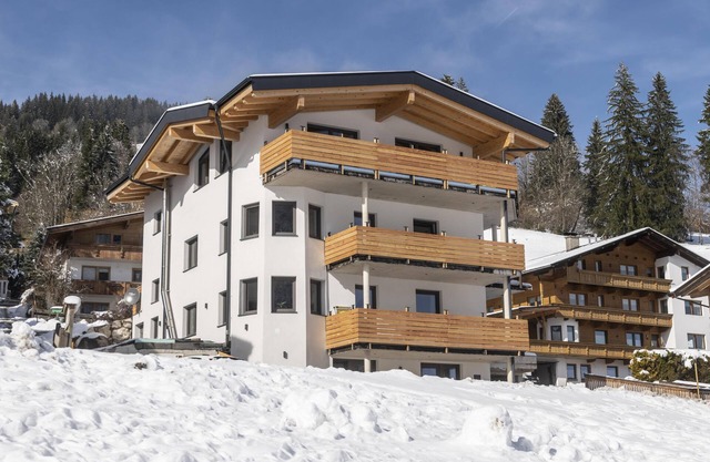 Fantastic group accommodation near the ski lift