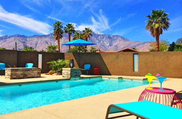 Fantastic Views and Reviews! Bright, Relaxing Oasis!