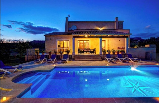 Fantastic Villa 10 minutes to the beach