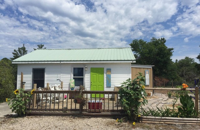Fantastic Waterfront Cottage on St. George Sound-GREAT FISHING