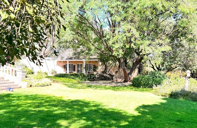 Farm stay at Saffron Cottage on Haldon Estate