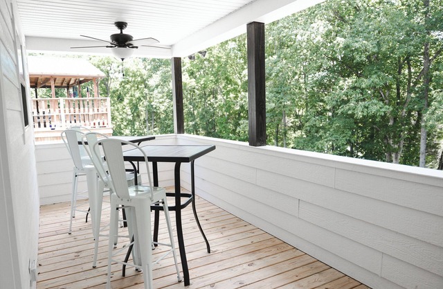 Farmhouse On Barren River Lake