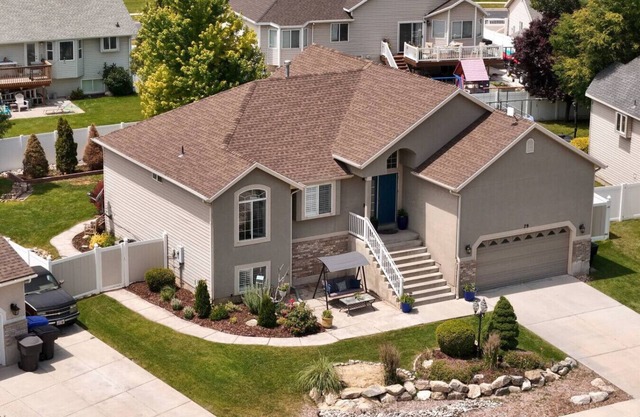 Farmington Gem, fenced yard, sleeps 6