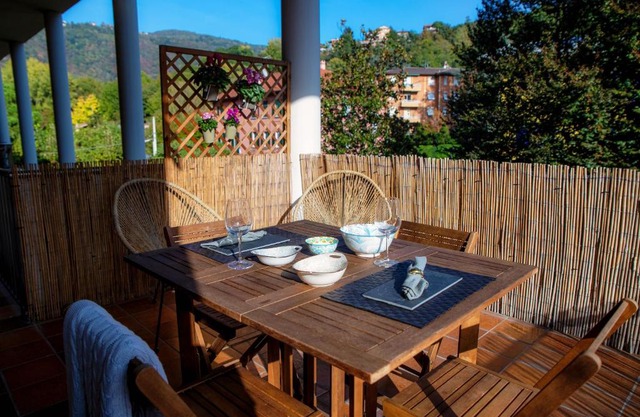 Feel @ Home Como - by MyHomeInComo