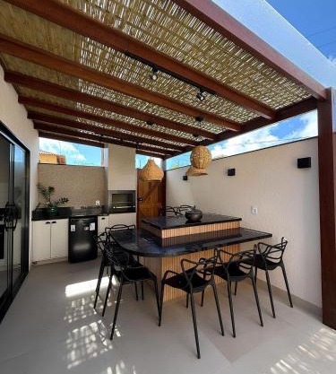 FEET IN THE SAND! DelMare House condo with beach access