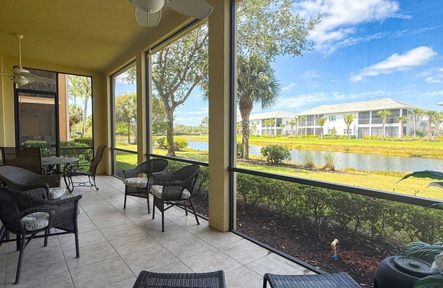 FIDDLER'S CREEK 3/3 WATERFRONT COACH HOME, SOCIAL MEMBERSHIP TO FIDDLER'S CREEK