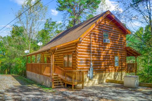 Firefly Dream - Smoky Escape Getaway, Theater, Firepit & Pool Table