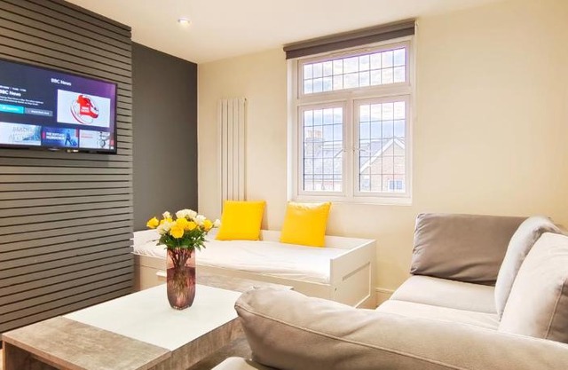 First floor Flat 1 Northwood