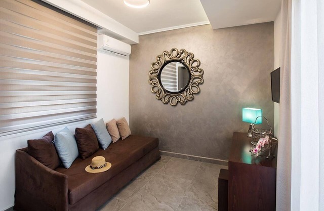 Flat in Pallini with private balcony