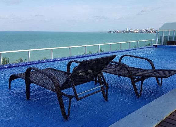 Flat Mar Bello Plaza em Intermares