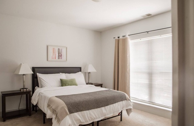 Flexhome East Side 1BR Apt - Near Brady St and Fiserv with Balcony