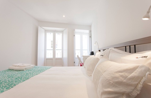 FLH Alfama Bright Apartment