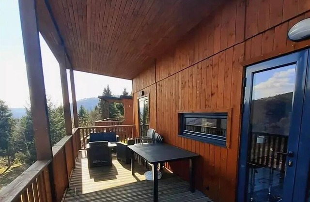 Flower Camping Le Belvédère * - Premium BELVEDERE chalet with lake view - 3 bedrooms and 2 bathrooms 6 people