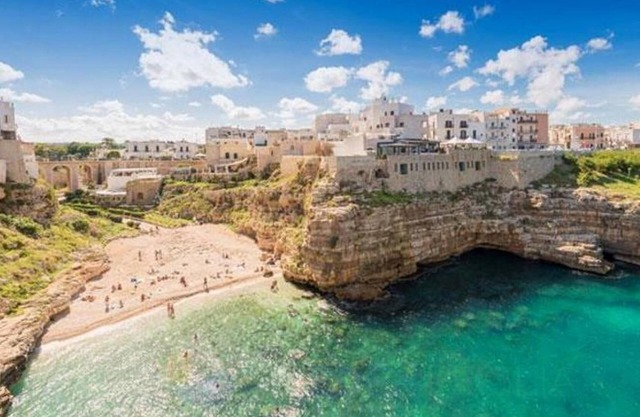 for families and groups beach at 350 m wifi - FREE COTS