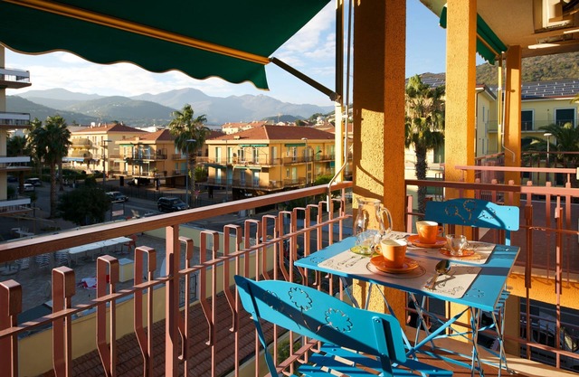 Fornaci 9 - 2-4 people 100 meters from the sea