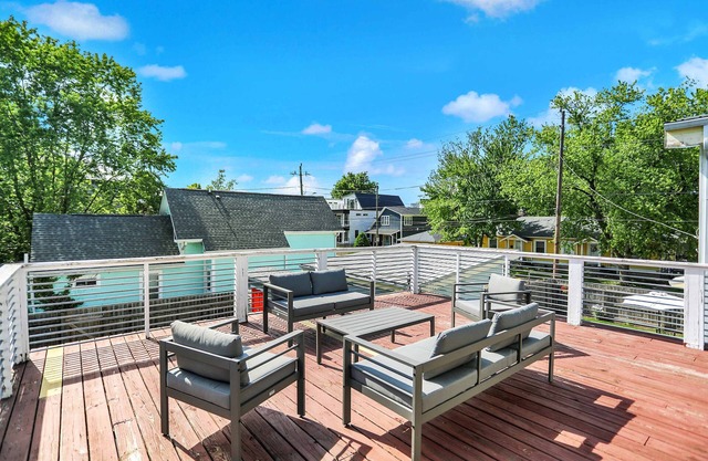 Fountain Square Gem w/Rooftop Patio & Fire Pit