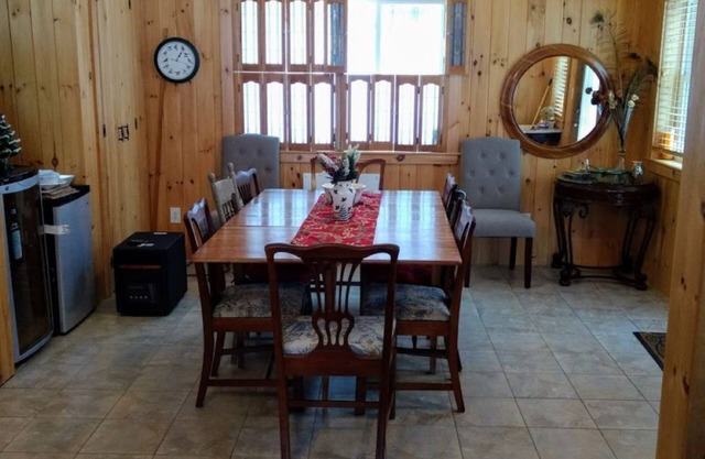 Four bedroom lakefront home with beautiful views