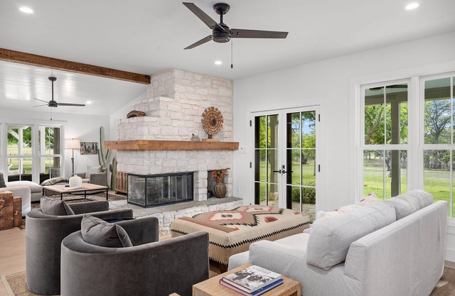 Foxtrot Farm | Pet-friendly | Sleeps 15