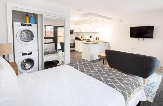 Free Parking, Private Patio, Laundry and Wi-Fi!