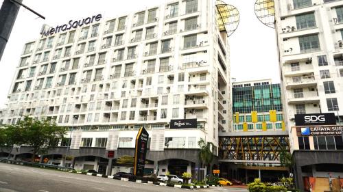 Free Stay Ayeh Keroh