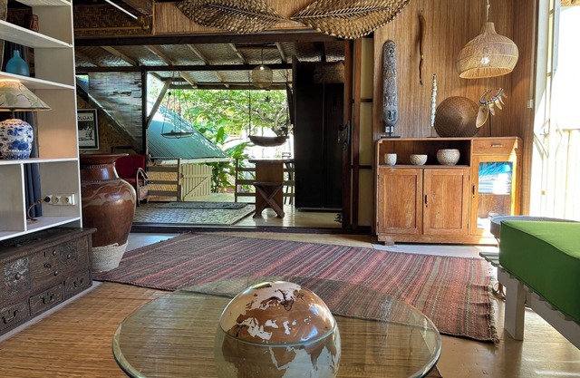 French polynesia Secret house with private jacuzzi and shared pool