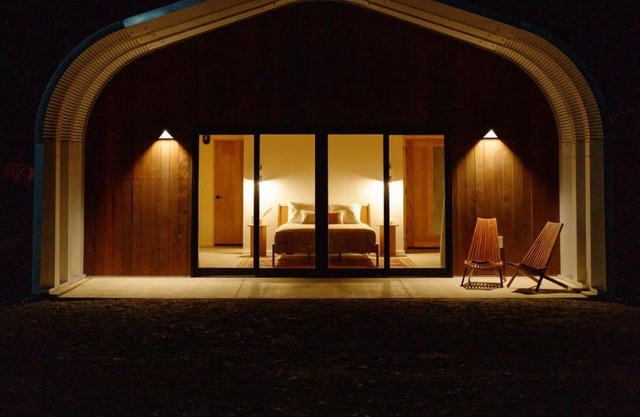 Frontier Drive-Inn | Suite 12