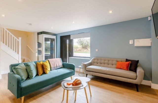 Fully Accessible-Disabled Adapted-Hot Tub-Pets