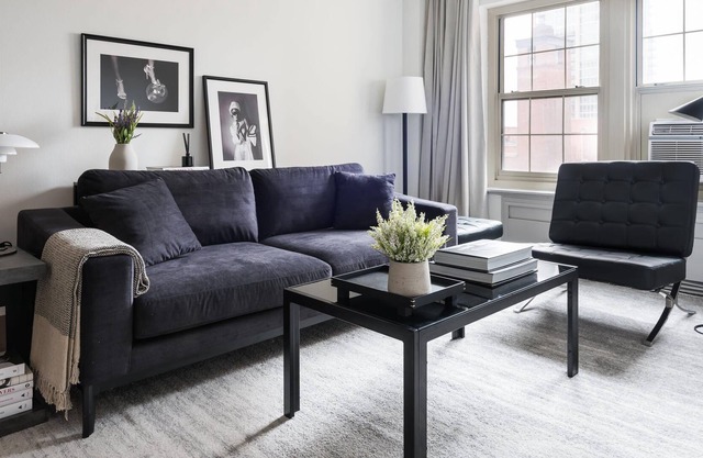 Fully Equipped 1BR steps to BJC and Park