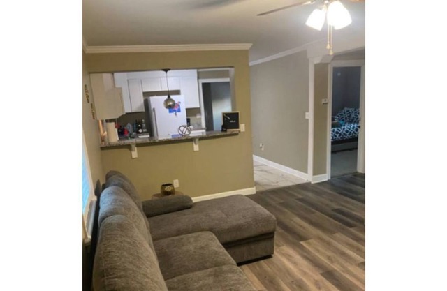 Fully Remodeled Cozy & Warm Home