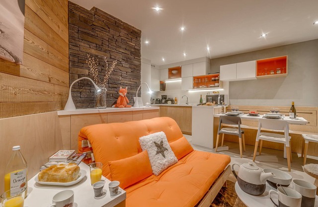 Fully Renovated 2-Room Apartment with Stunning Lake View - Tignes, France