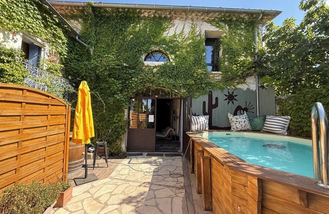 Fully Renovated XIXᵗʰ Wine Cellar with Private Entrance – Perfect for Families!