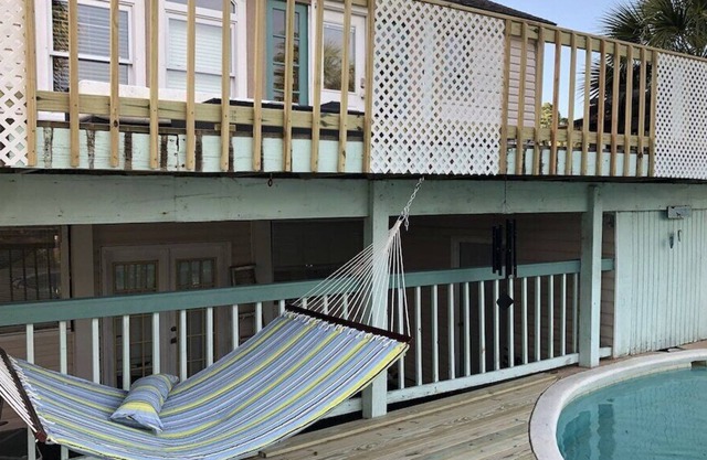 Fun Pool House - Upstairs
