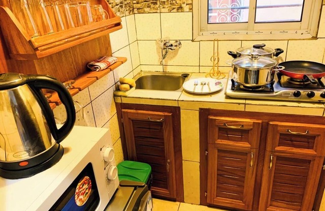 Furnished studio in yaounde with unlimited internet hot water connected tv cambre