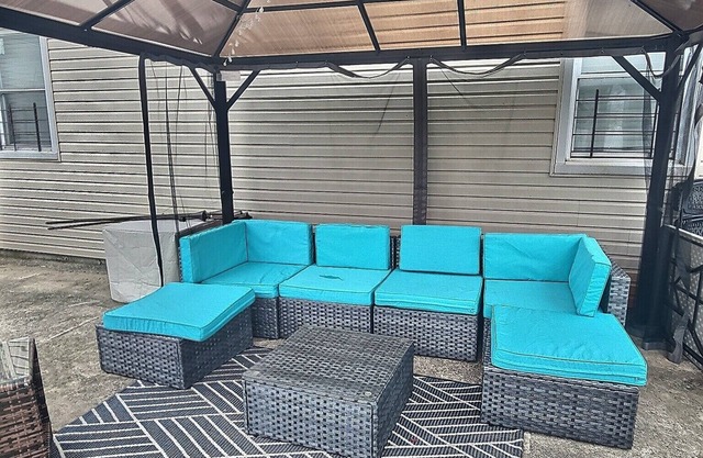 furnished two bedroom close to the beach and JFK airport