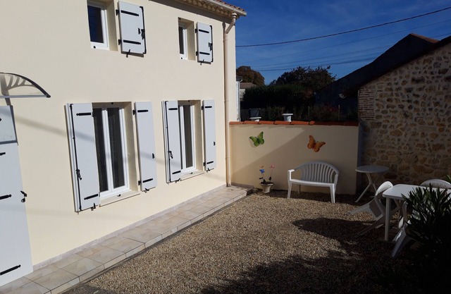 Gîte à Proximité de Cnpe du Blayais et des Thermes de Jonzac