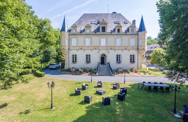 Gîte apartment 2/5 sleeps - Château de Puy Robert Lascaux - Sarlat