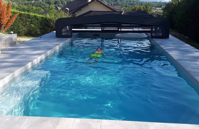 Gîte Avec Piscine au Calme