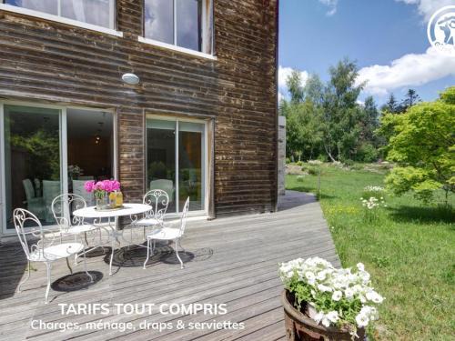 Gîte chaleureux avec terrasse et SPA au cœur du Parc du Pilat - FR-1-496-340